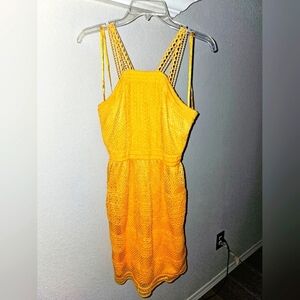 TAHARI ARTHUR LEVINE SZ 6 DRESS